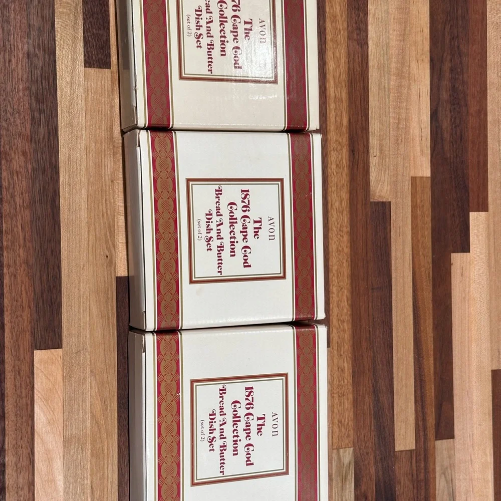 Avon The 1876 Cape Cod Ruby Collection Bread & Butter Dish Set In Box Set of 3 - Picture 8 of 11